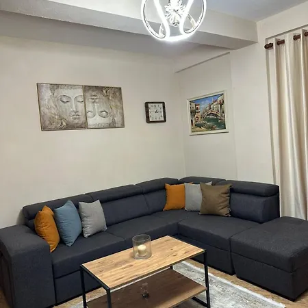 Apartment Golem House *